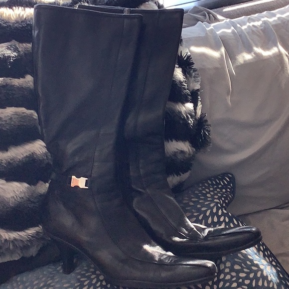 Prada black boots size 41 great condition - Picture 3 of 7